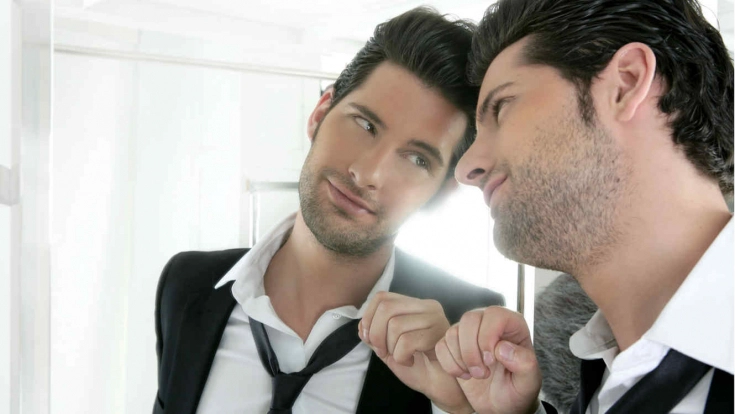 Як розпізнати патологічний нарцисизм у собі?